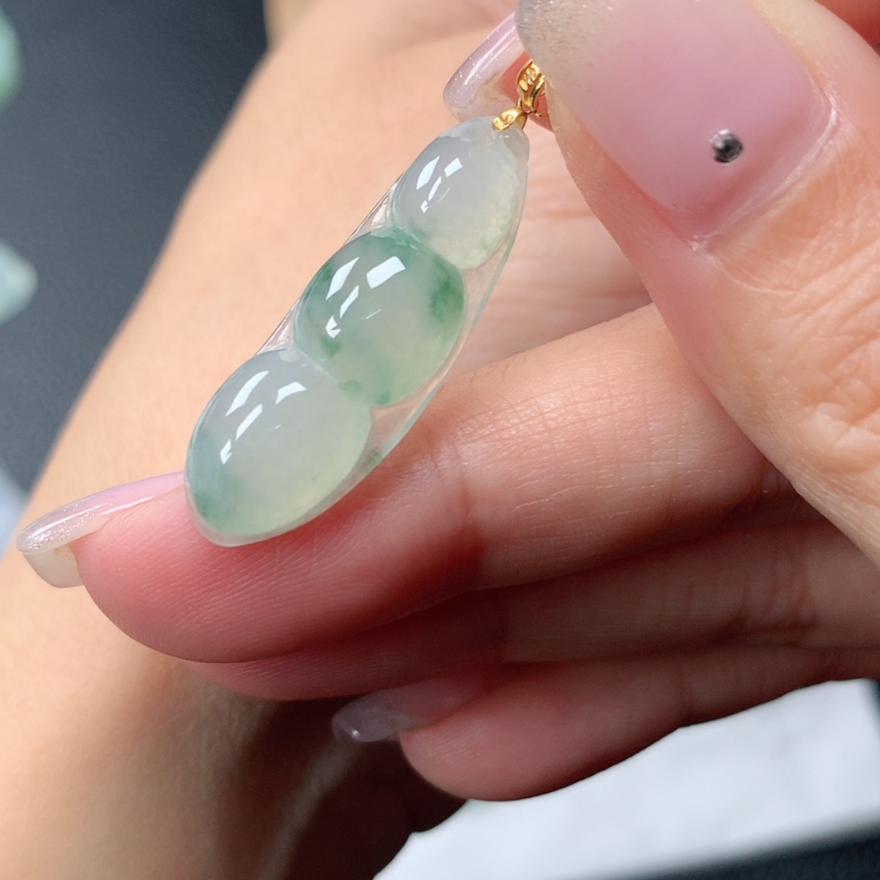 【闪购商品】翡翠18K金镶嵌吊坠(赠链)