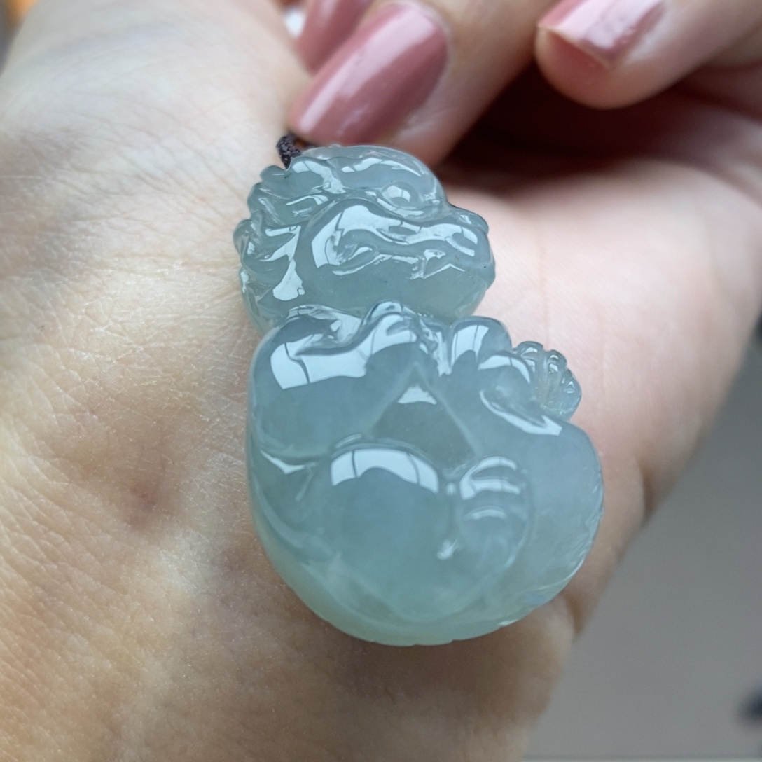 翡翠未镶嵌颈饰吊坠46