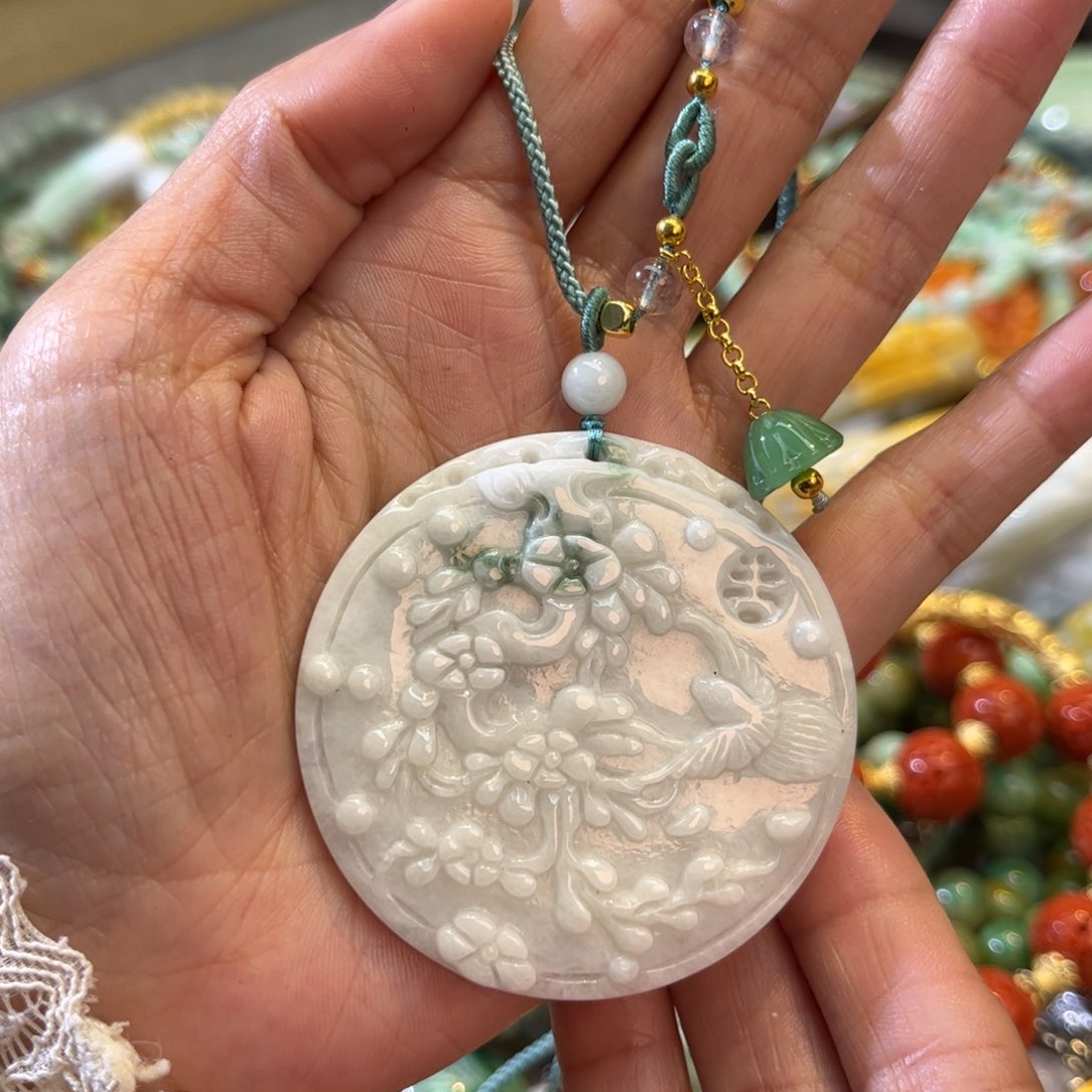 翡翠颈饰未镶嵌待编款