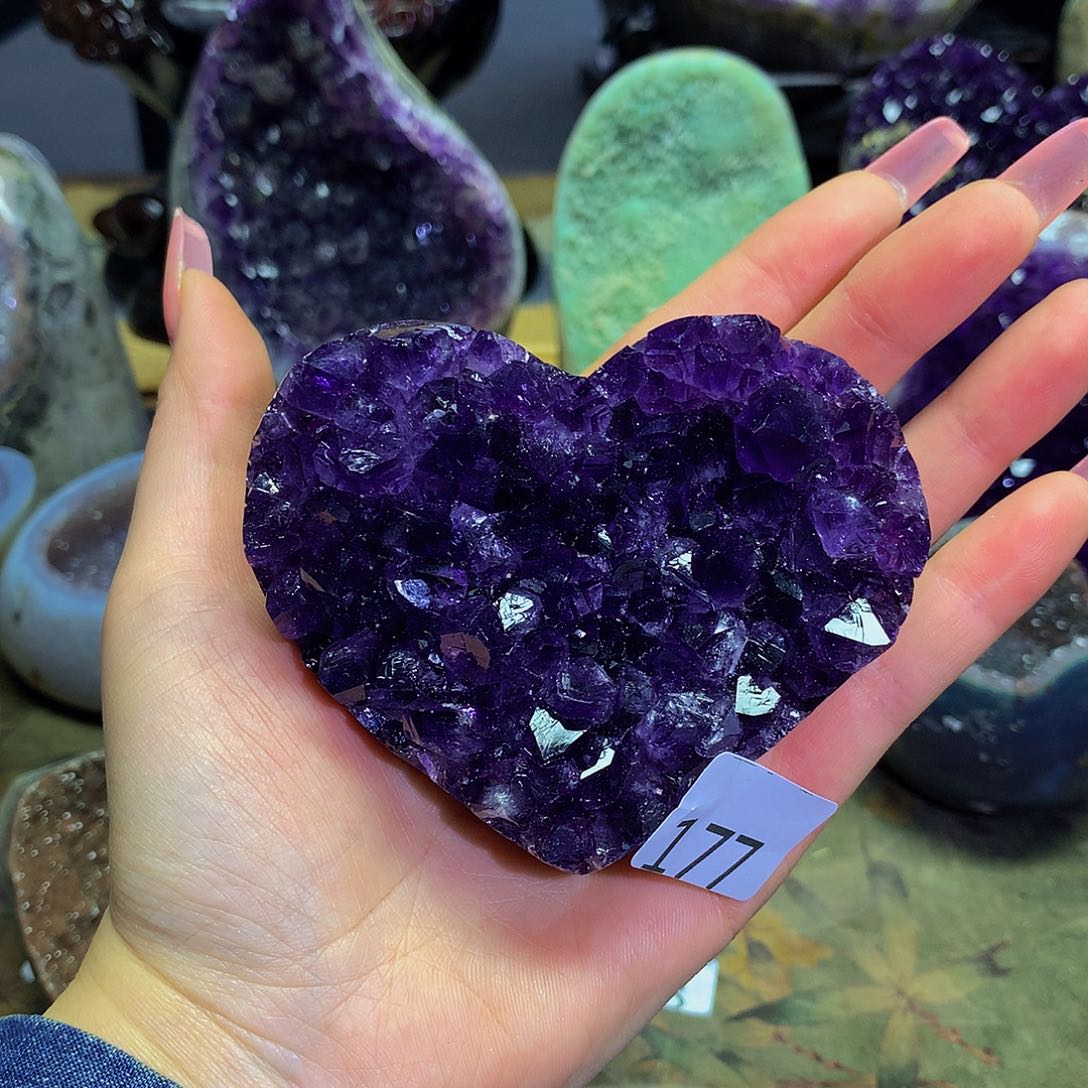 紫晶大型摆件（非配饰）未镶嵌