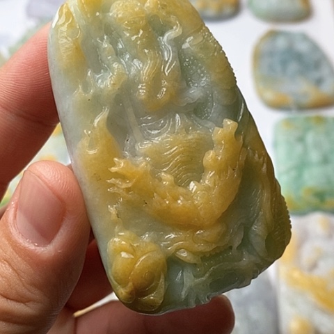 定制翡翠未镶嵌翡翠