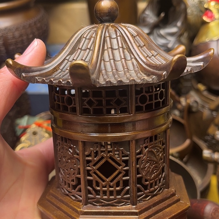 精美铜器批发档口