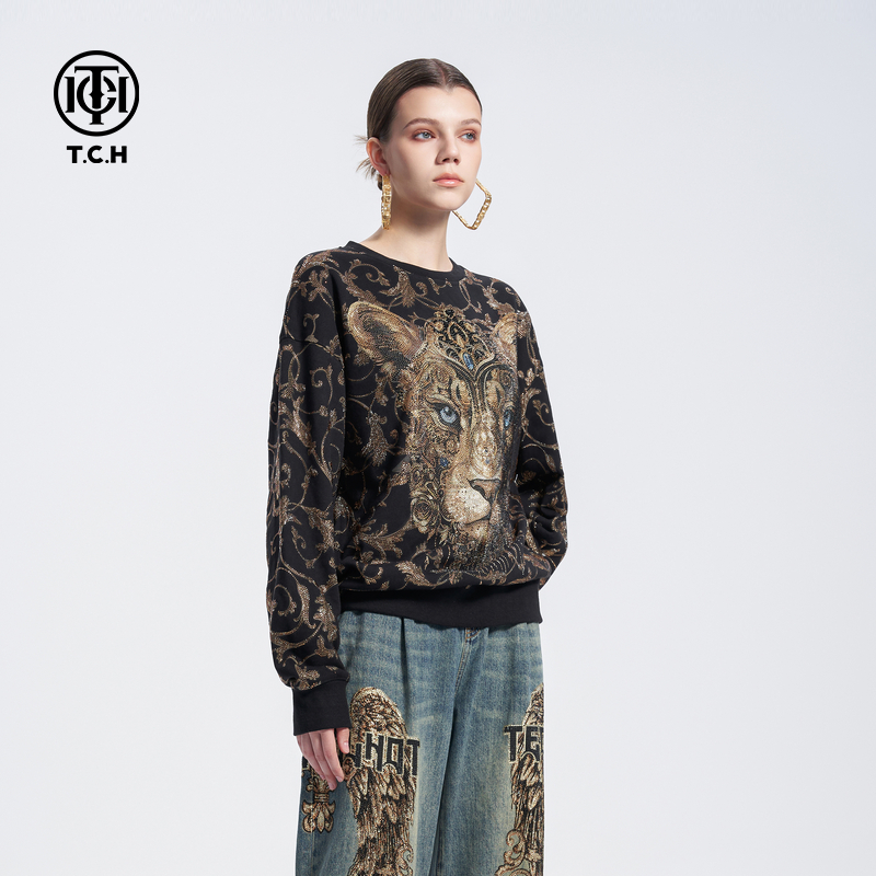 TCH 烫钻满印图腾虎头宽松时尚长袖圆领衫T恤男女同款T72C116071