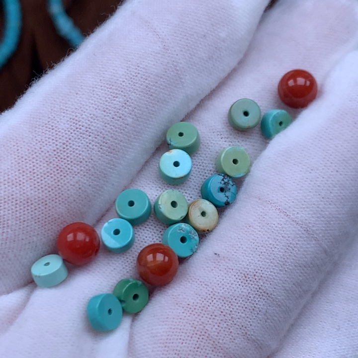 南红玛瑙未镶嵌珠宝奇石