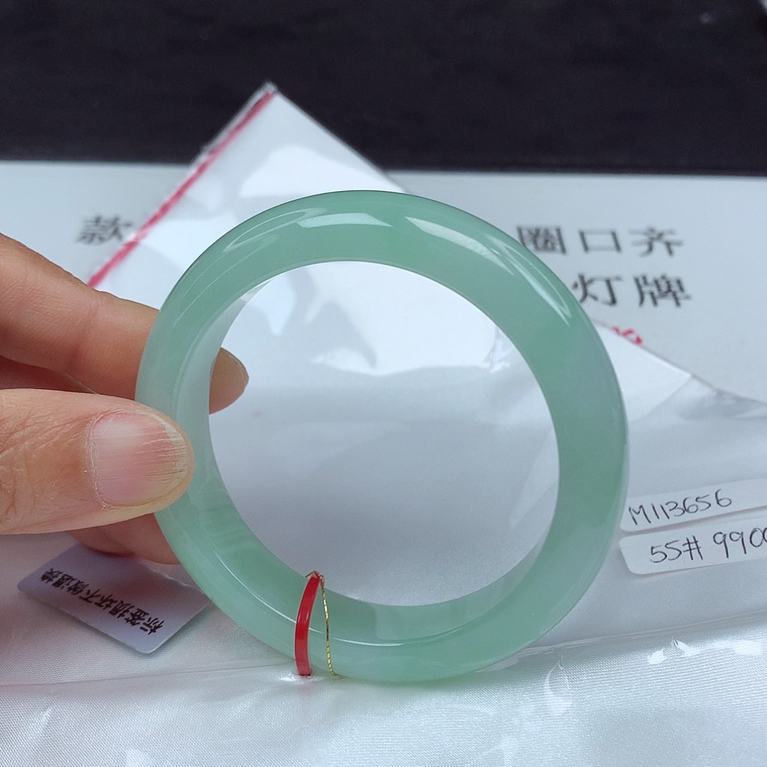 翡翠手镯未镶嵌55圈3656