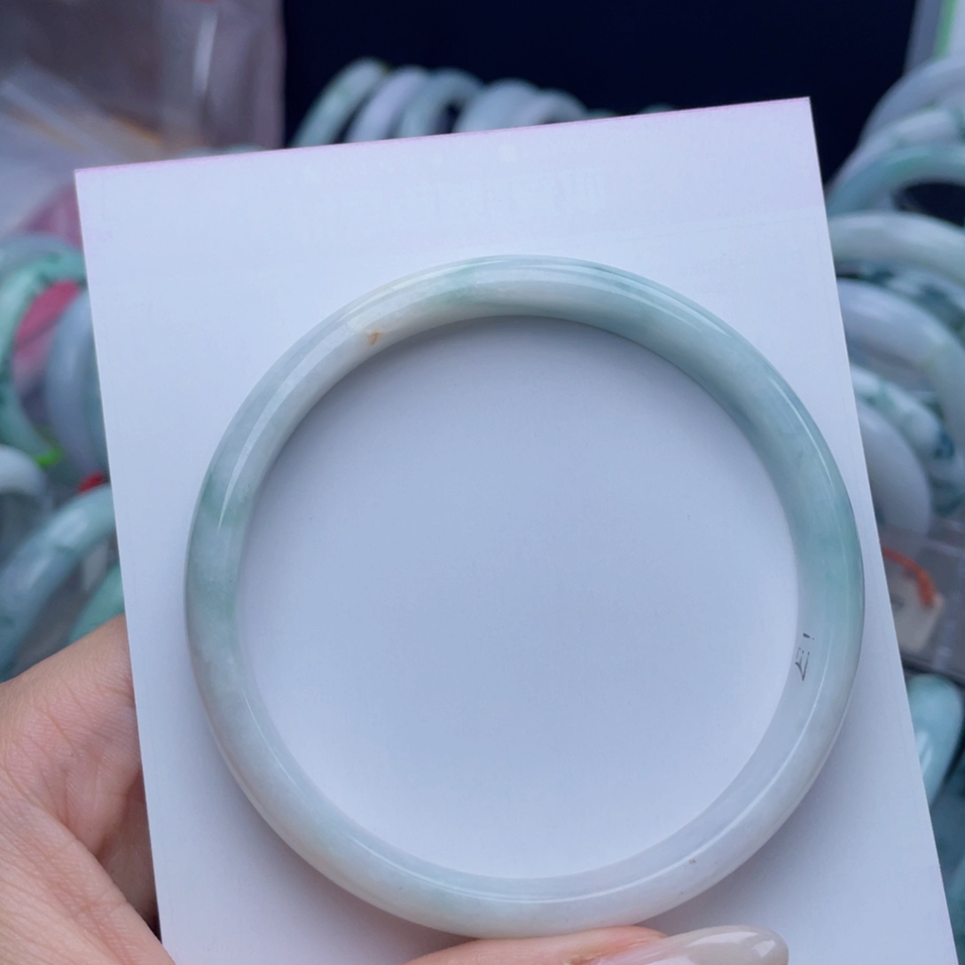 翡翠未镶嵌手镯65圈