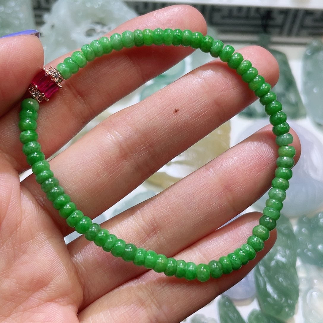 定制翡翠未镶嵌卡4.5左右