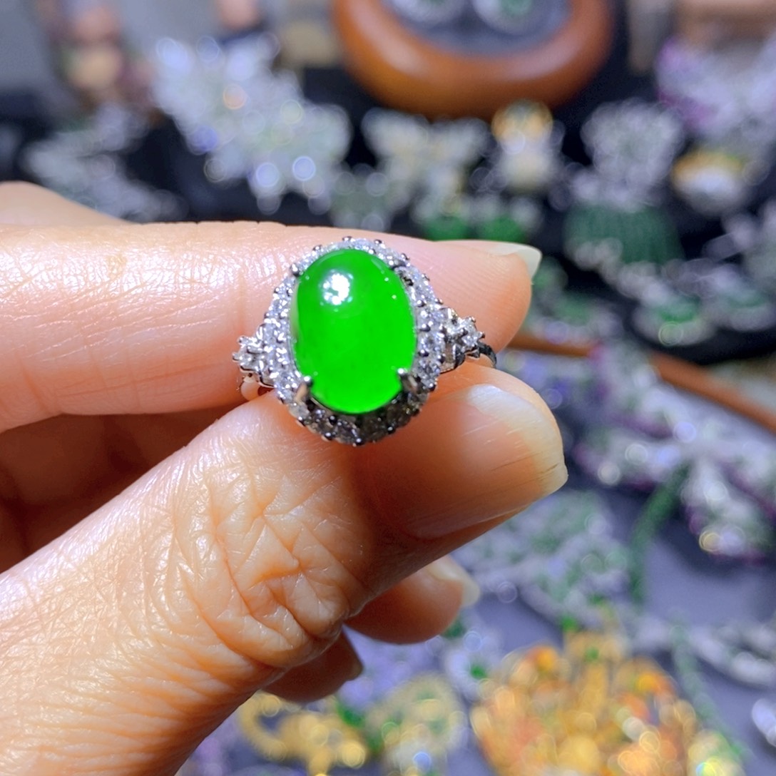 翡翠颈饰银S925镶嵌天然翡翠