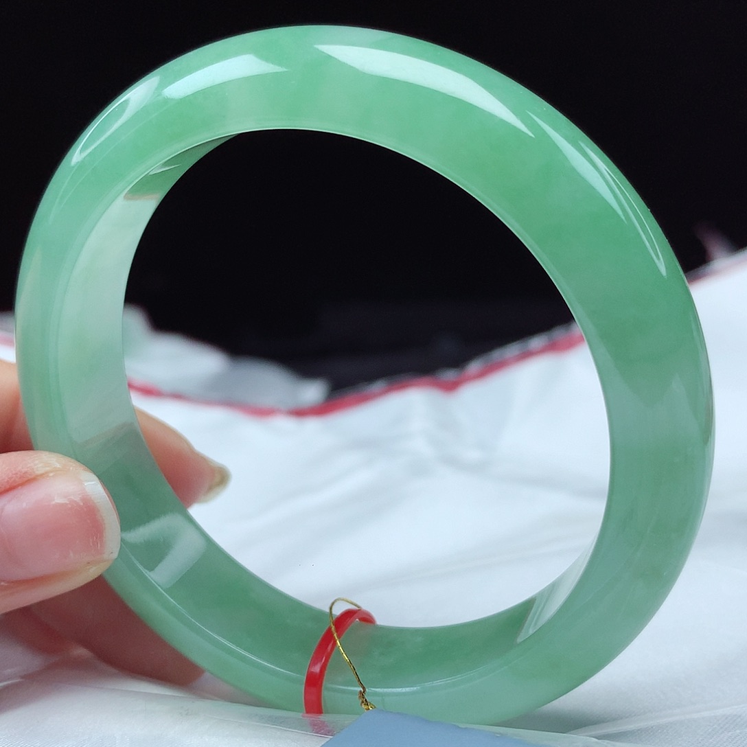 翡翠手镯未镶嵌57圈0019