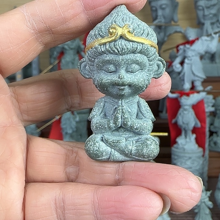 石材金色小悟空0238