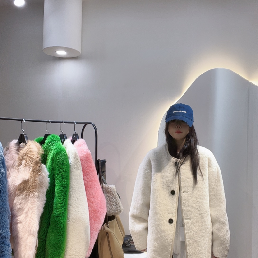 真皮皮毛一体外套214-224。125斤内