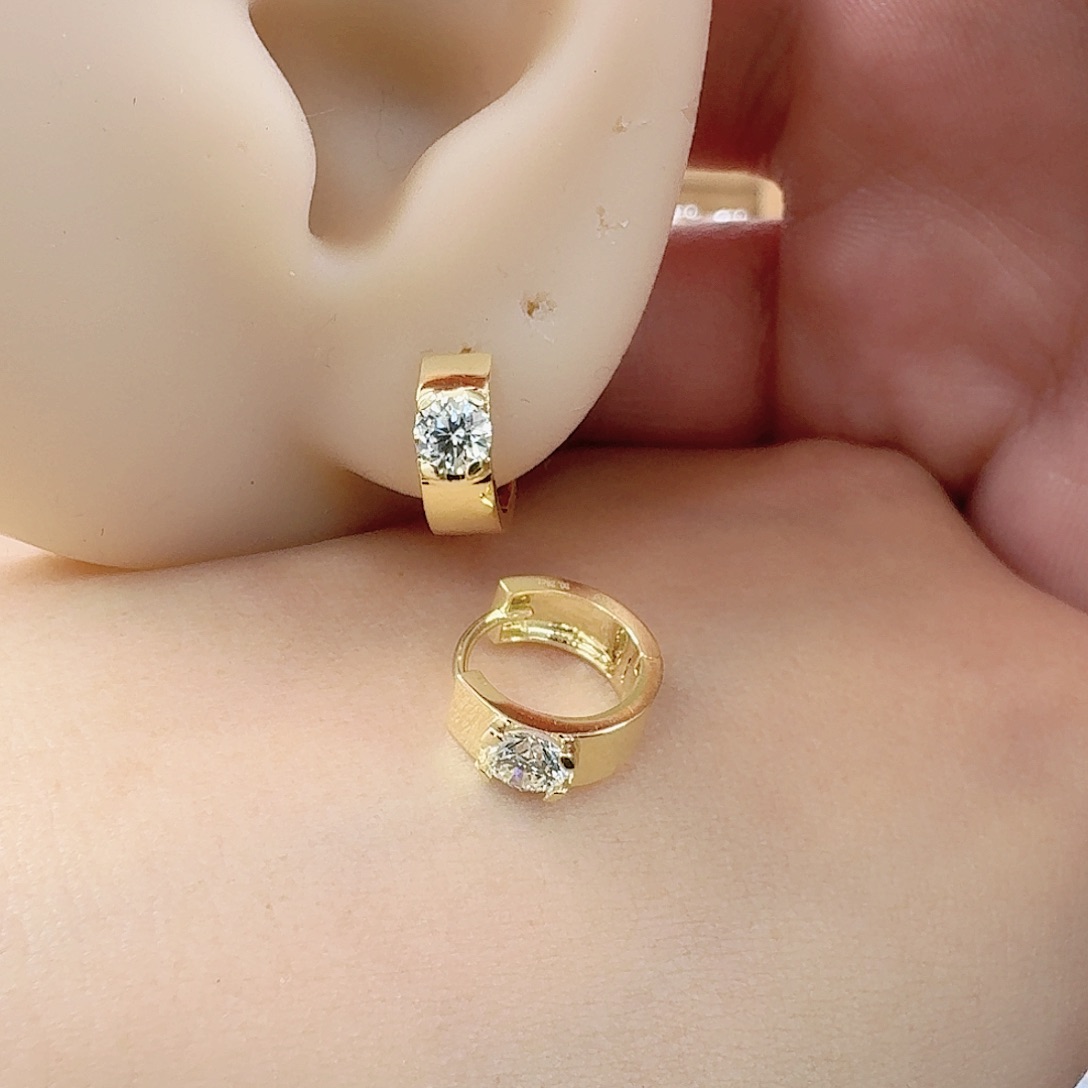 18K金镶嵌耳饰钻石浅金ins宽的9mm28分主钻