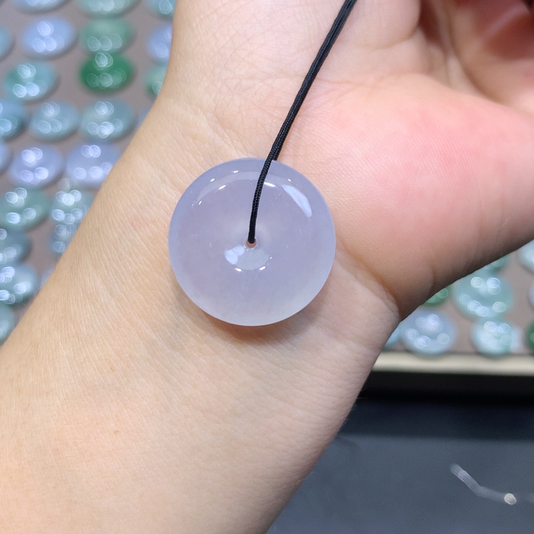 翡翠未镶嵌颈饰平安扣 22.6*6.1