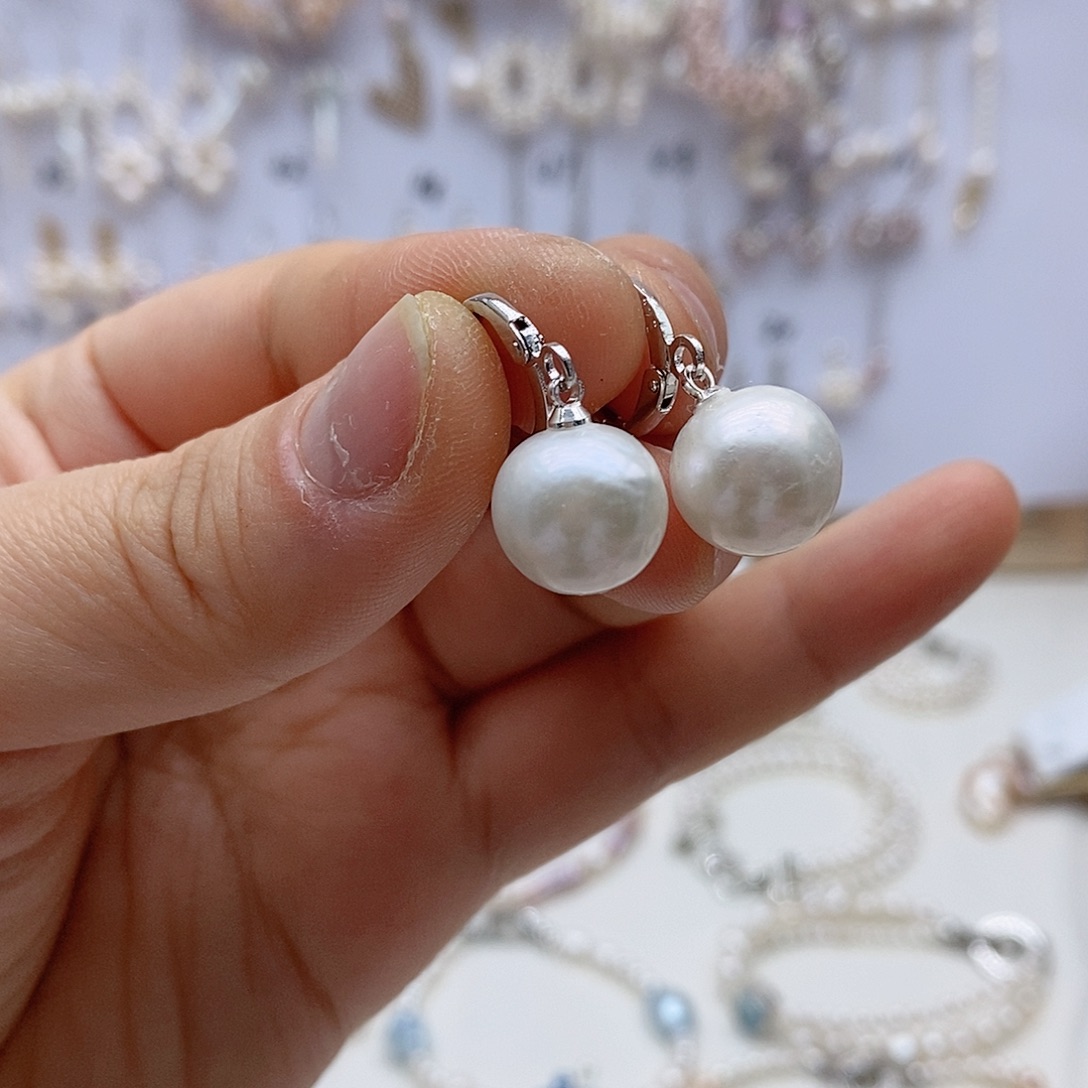 未镶嵌淡水珍珠耳饰