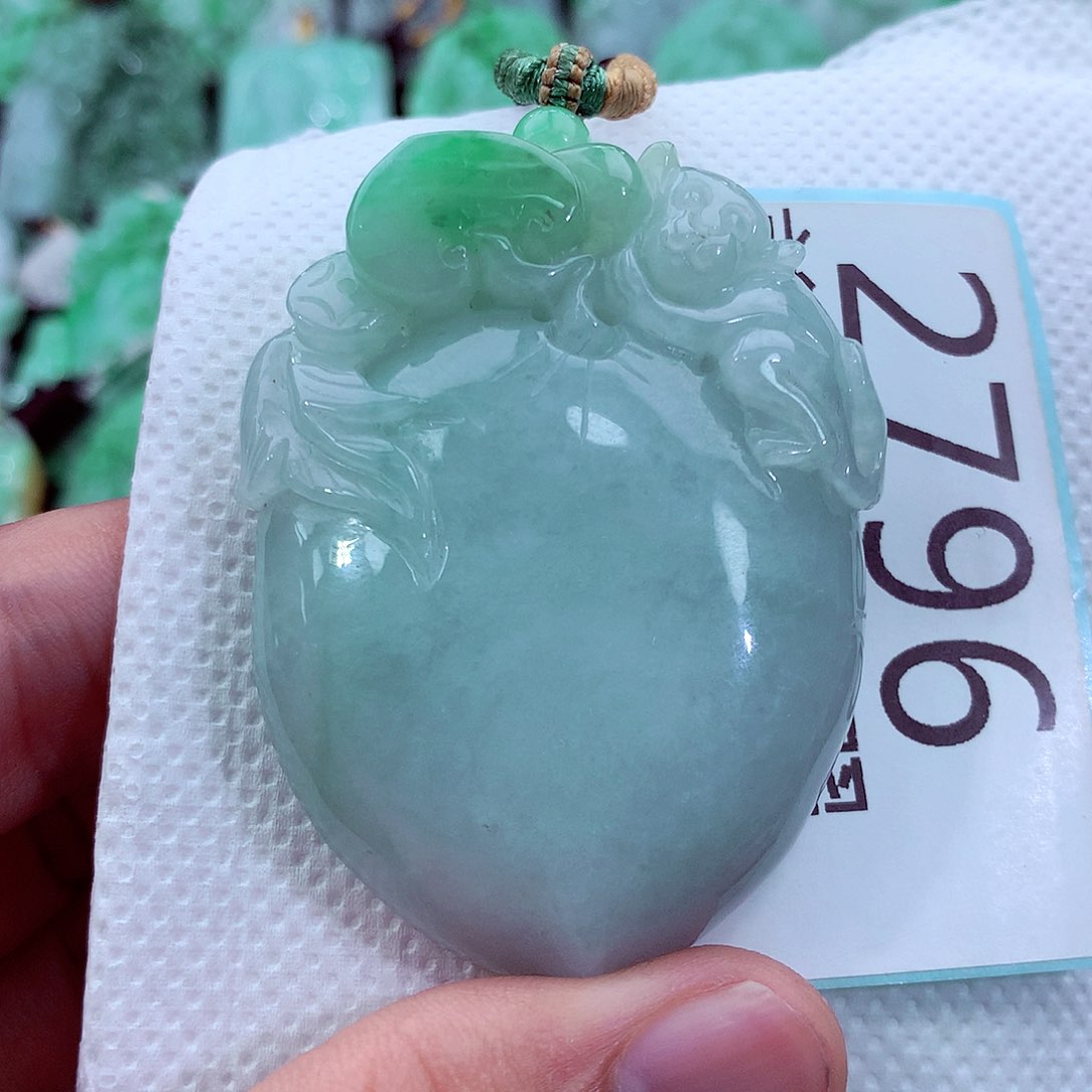 吊坠(不含链)未镶嵌翡翠