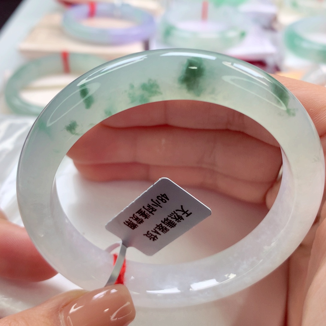 翡翠手镯未镶嵌师妹