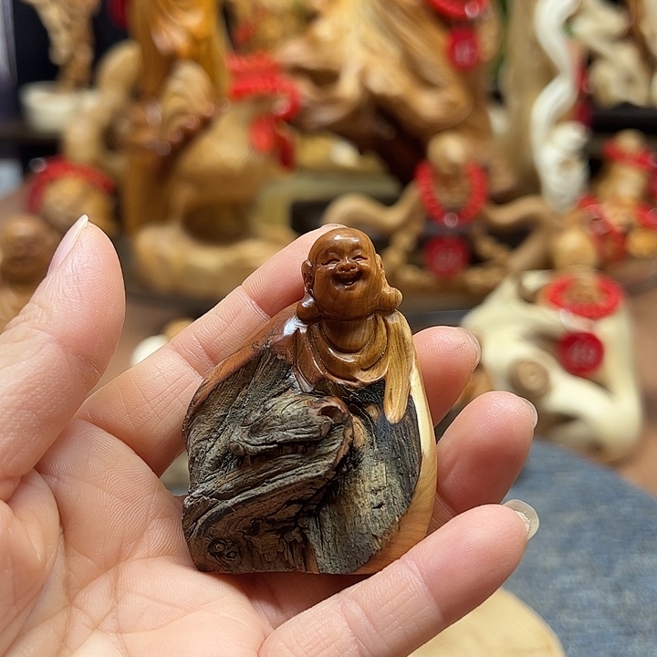 无事牌非洲檀香崖柏摆件