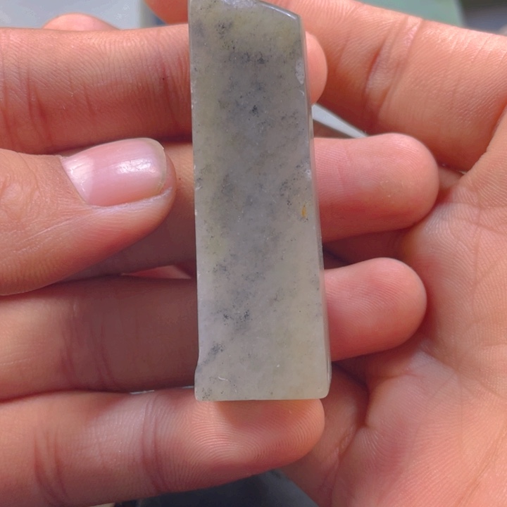 和田玉（糖玉）颈饰未镶嵌