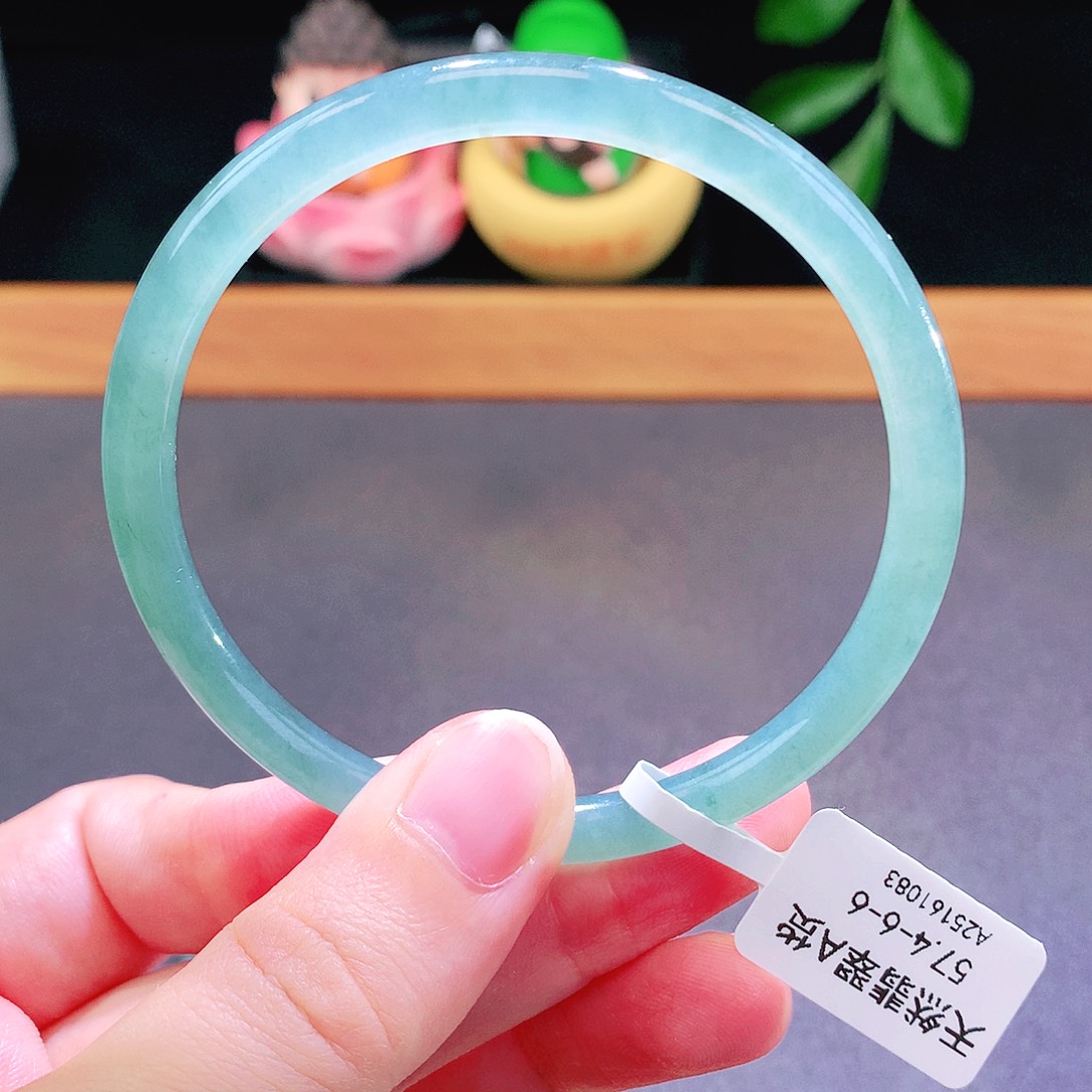 翡翠未镶嵌手镯天然翡翠