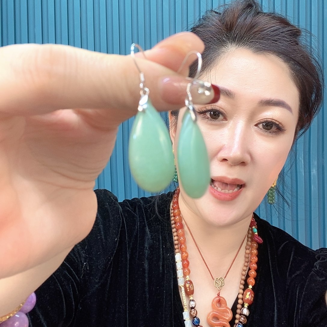 石英质玉手镯合金