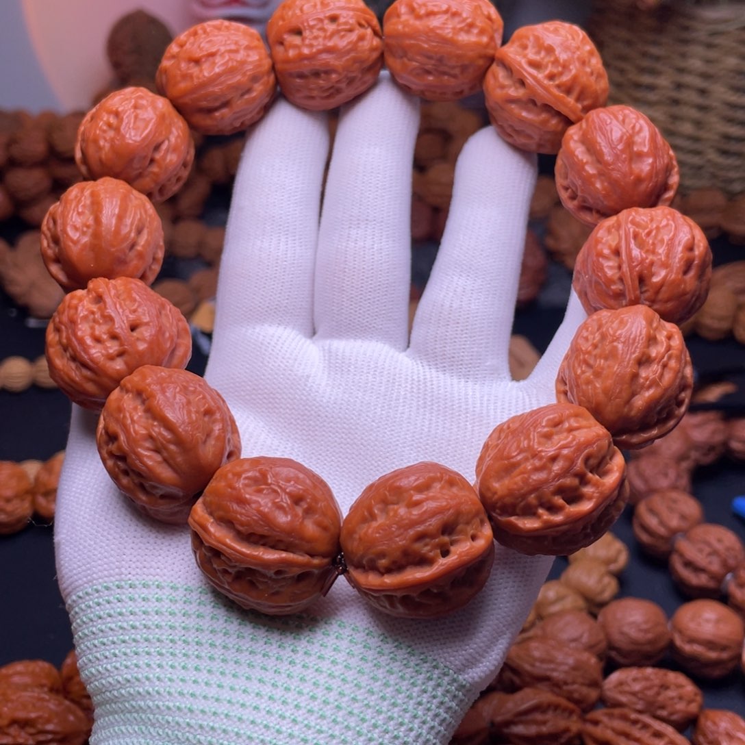 文玩核桃手串秋子