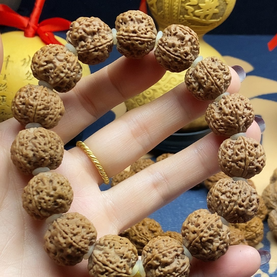 吊坠金刚菩提蜂窝梅花