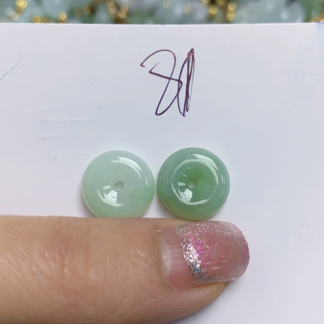 【闪购商品】翡翠颈饰未镶嵌天然翡翠A货