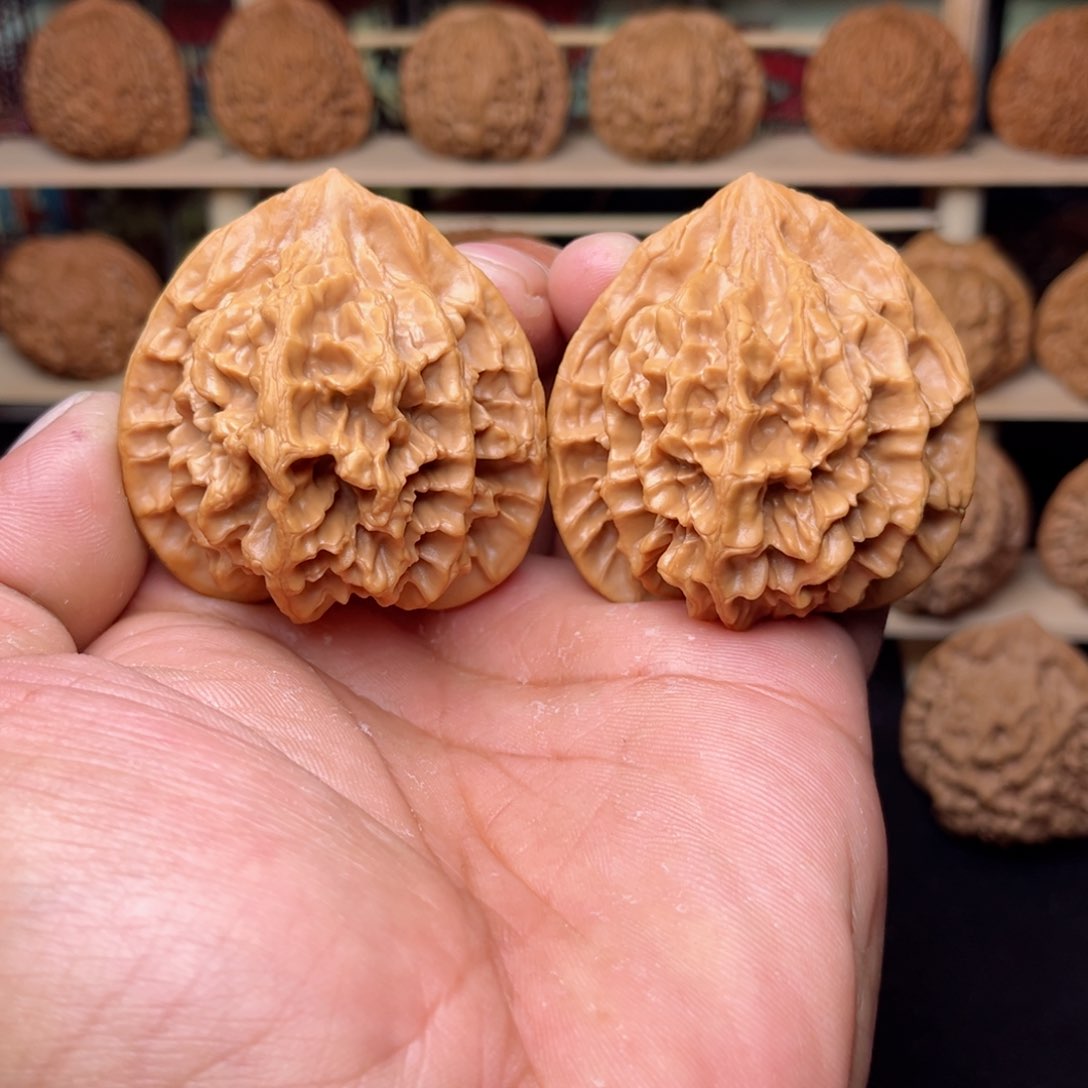 文玩核桃把件文玩核桃把件49尺帝王