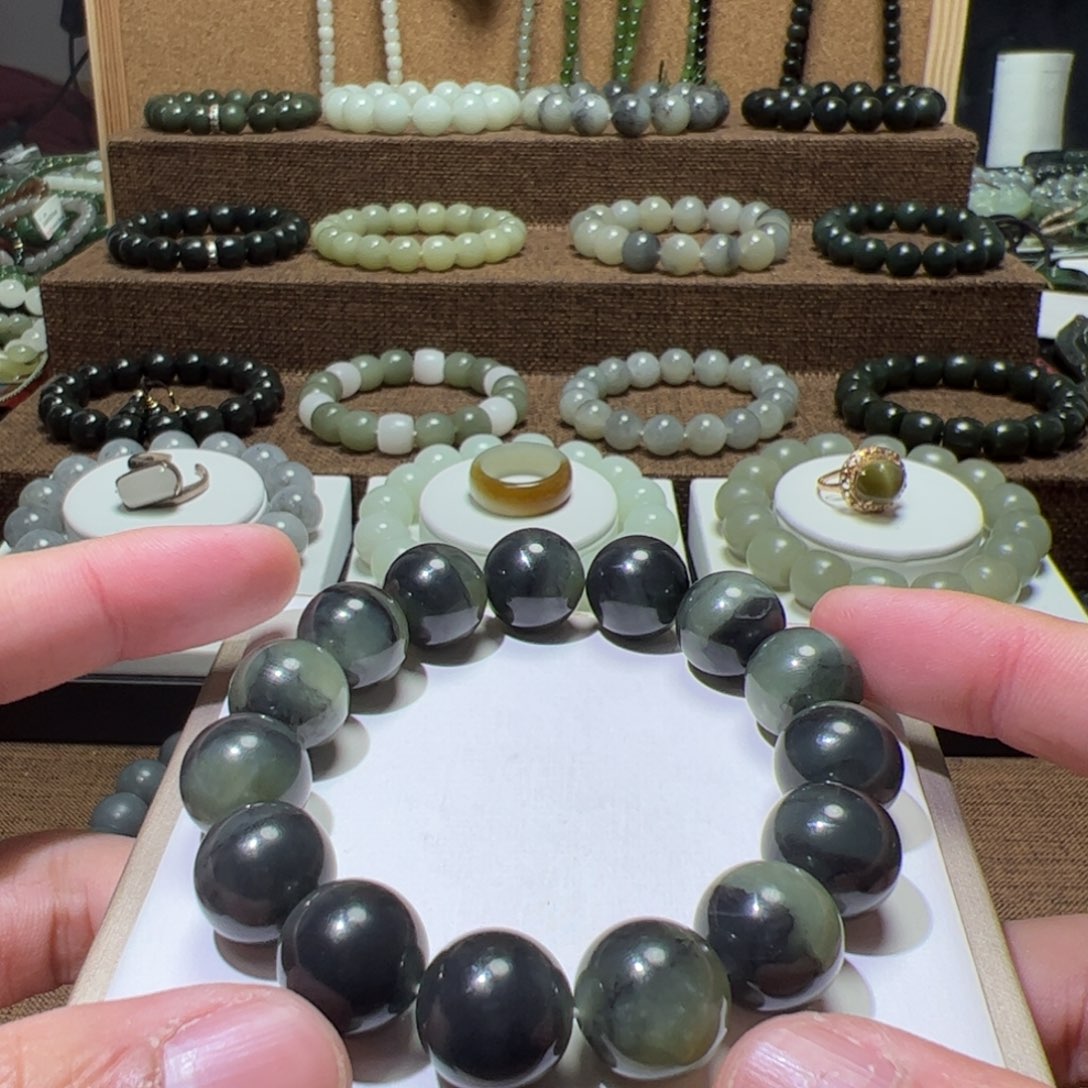 和田玉未镶嵌手链