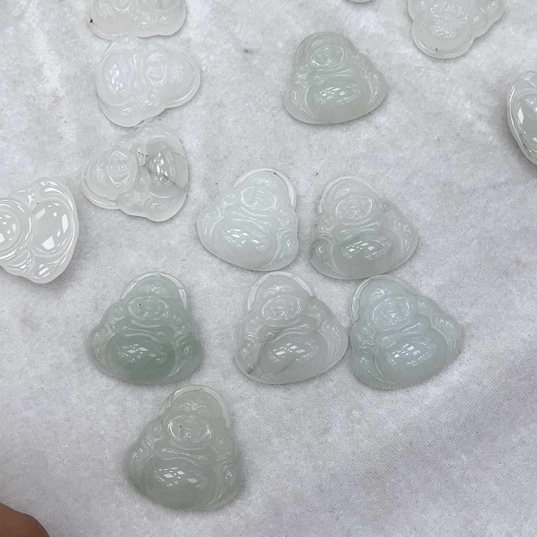 石英质玉手镯未镶嵌40佛