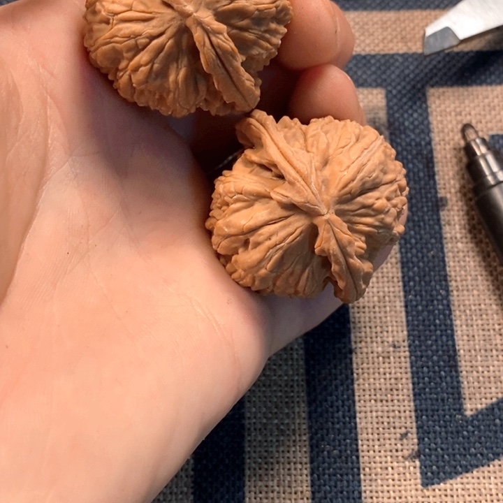 吊坠文玩核桃全品白狮子