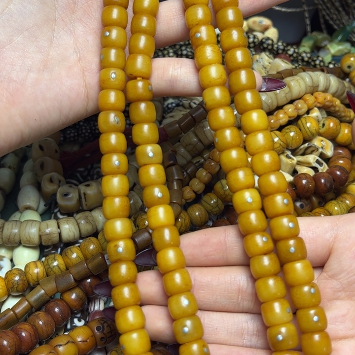 玻璃颈饰4333 牛骨一条