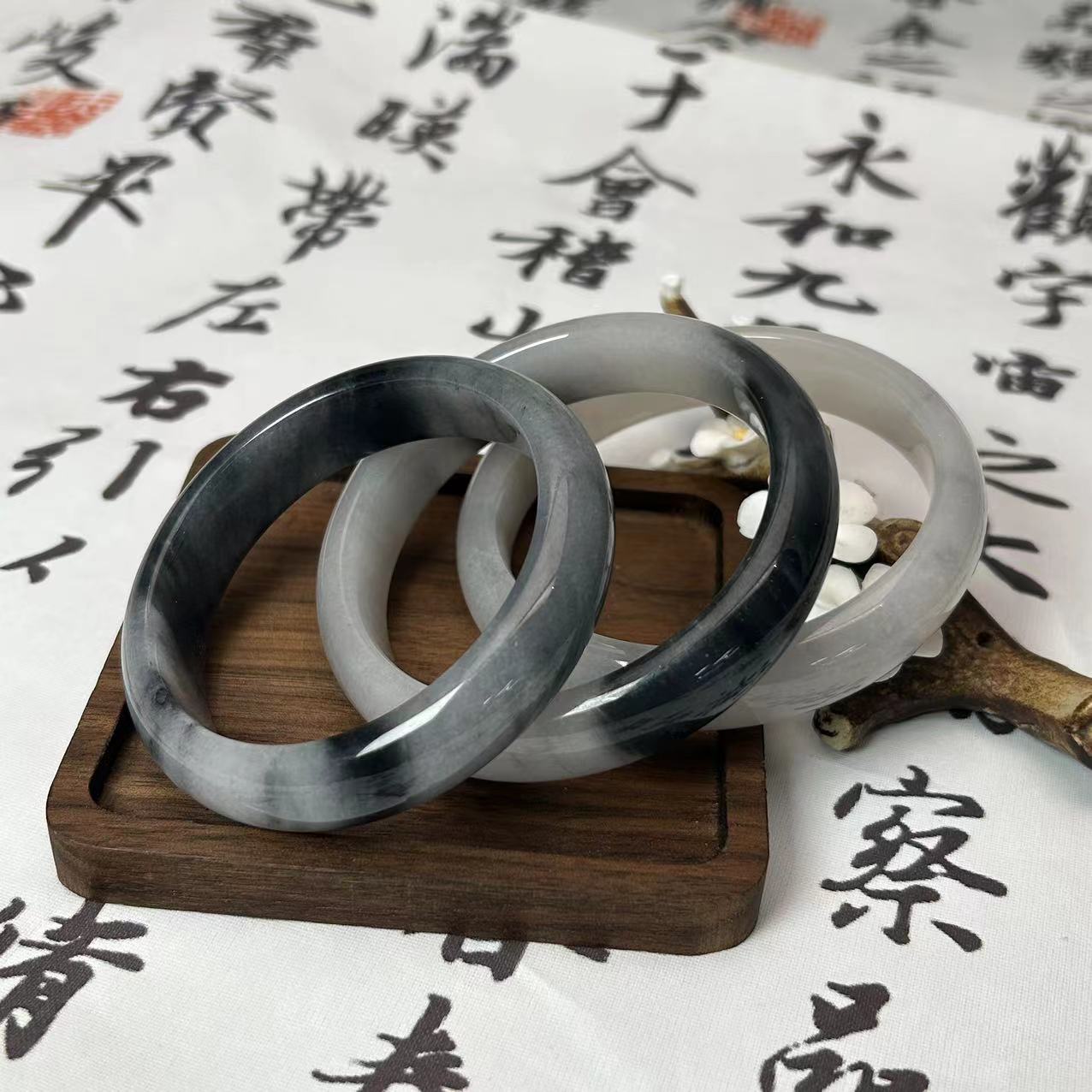 Y天然金丝玉点墨青花手镯多样性发其一1070050