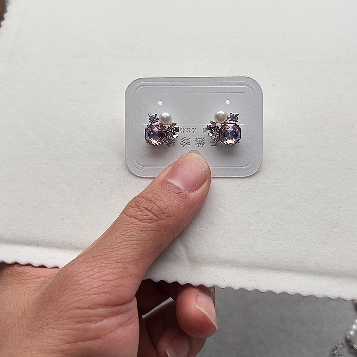 淡水珍珠银S925镶嵌耳饰