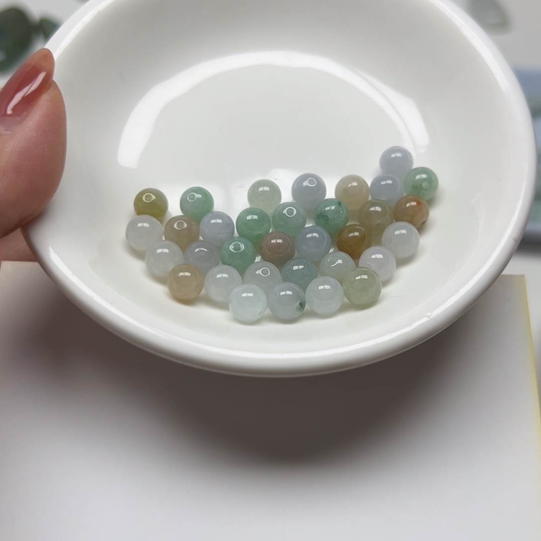 翡翠散珠不****美纯天然缅甸翡翠A货卡7，22颗分3单