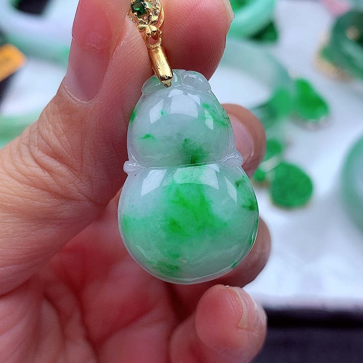 翡翠颈饰银S925镶嵌翡翠