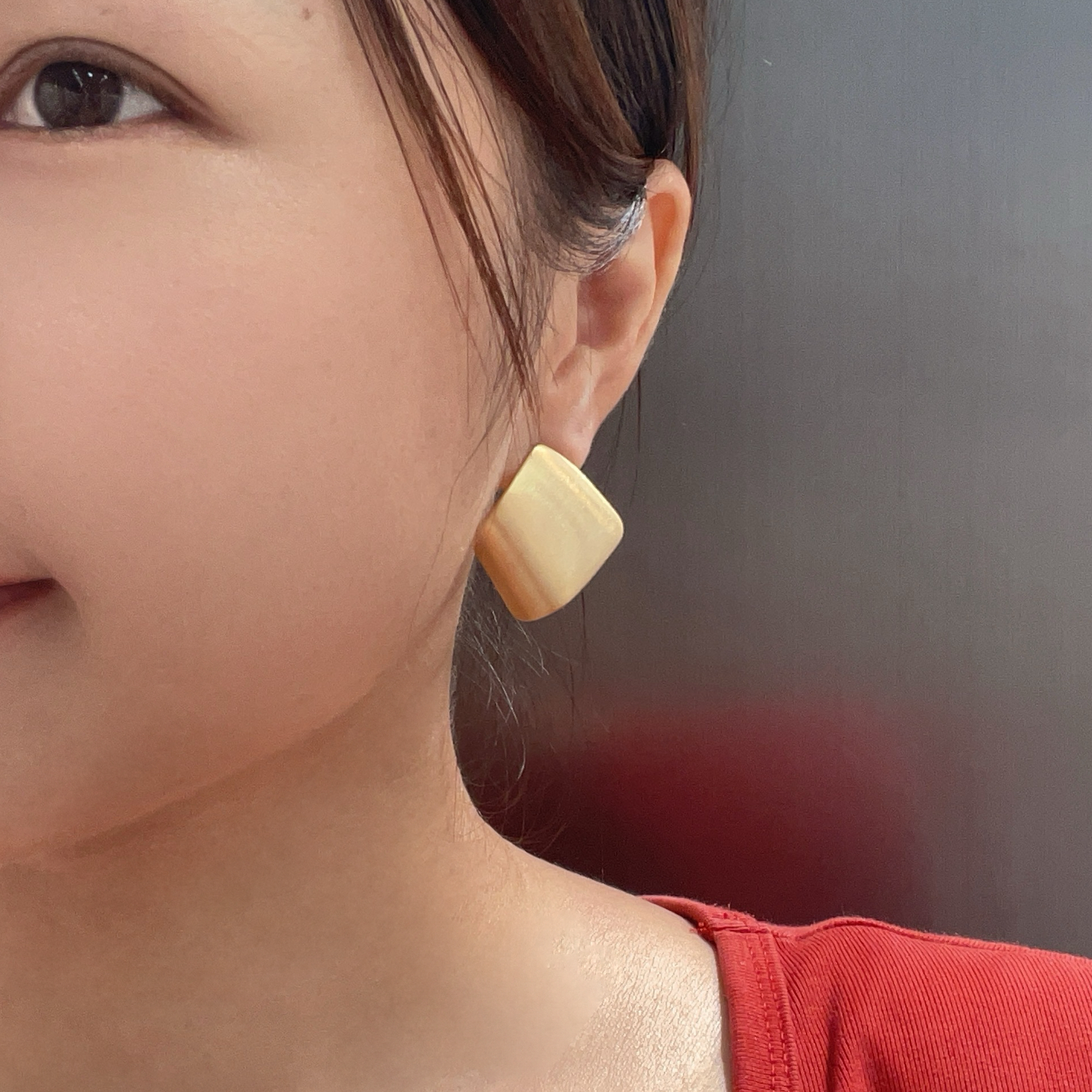 铜合金耳饰 复古港风法式少女风几何女耳钉欧美个性经典金色