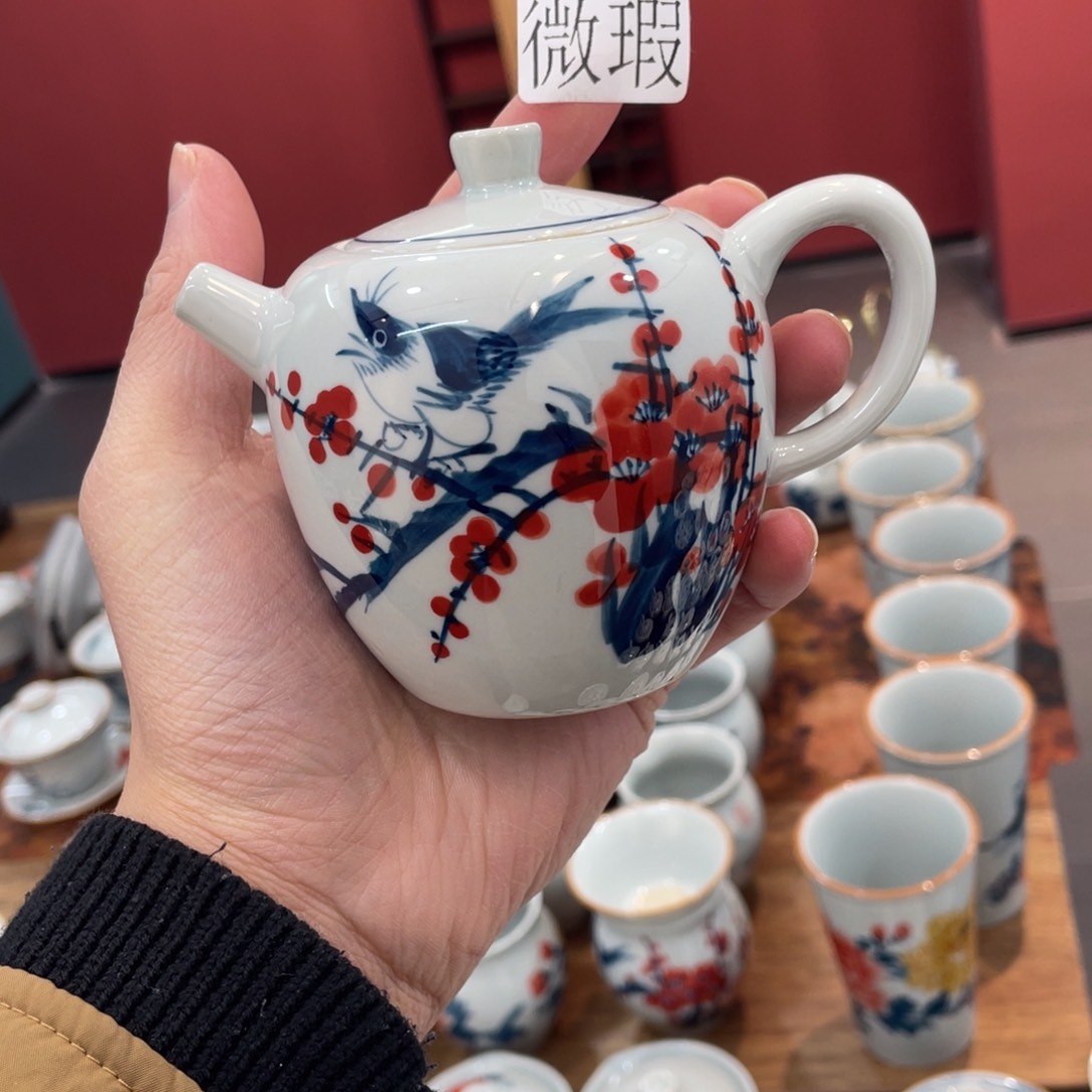 釉下手绘茶具微瑕