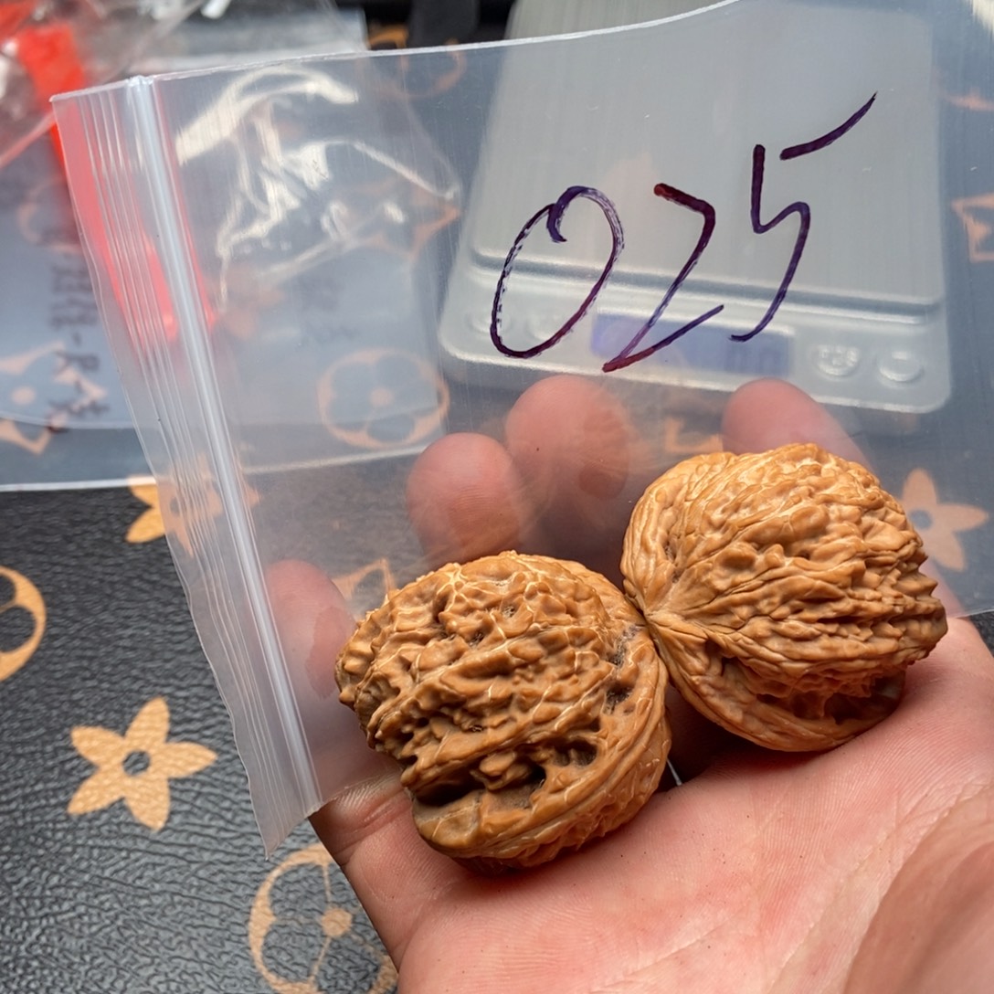 吊坠文玩核桃白狮子