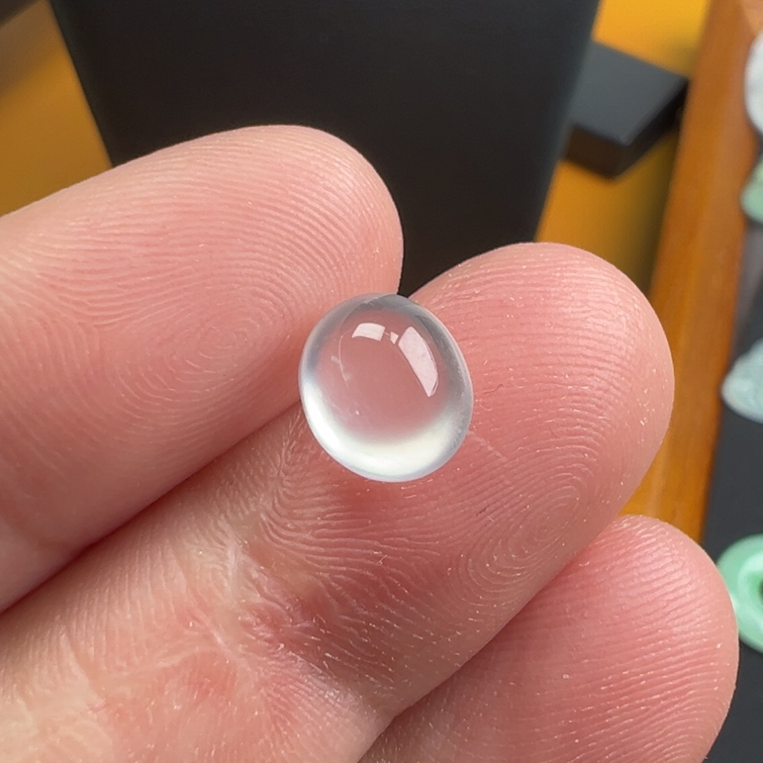 翡翠颈饰未镶嵌蛋面8.5