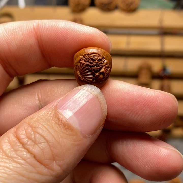 桃核雕刻钟馗小三通