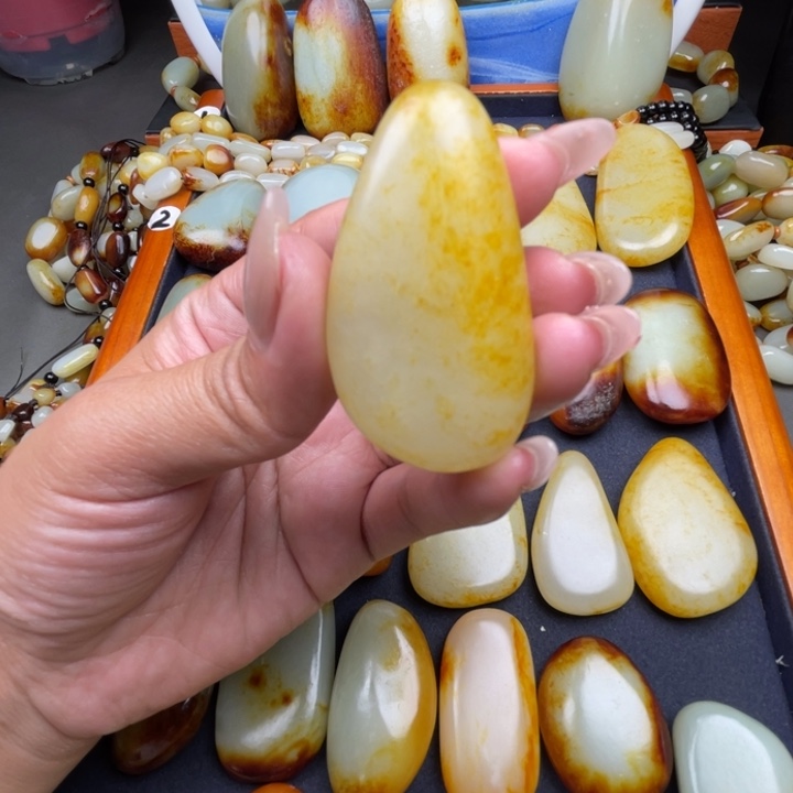 和田玉未镶嵌颈饰我****福