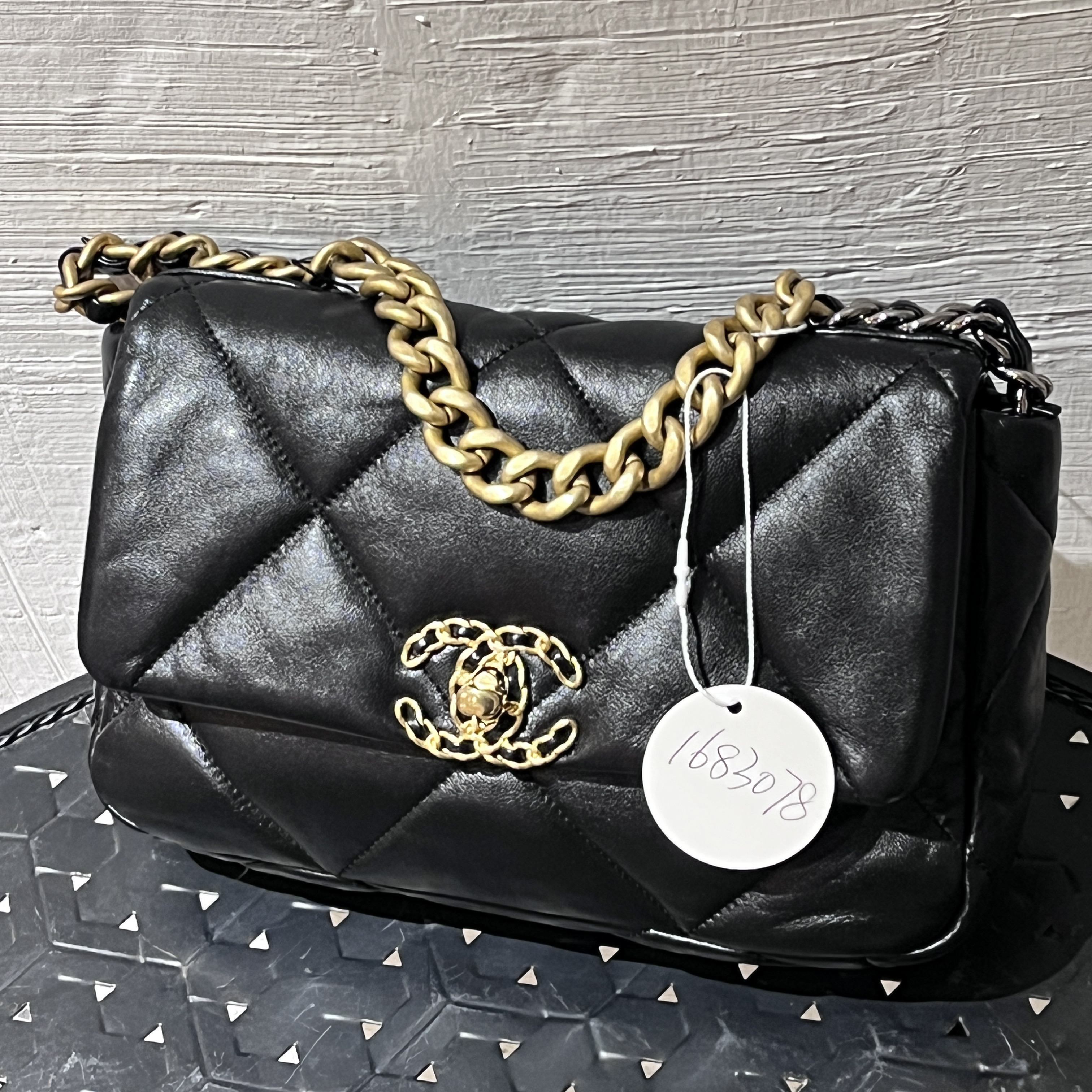 95新 Chanel/香奈儿 夏七中古/19bag小号单肩包/1683078