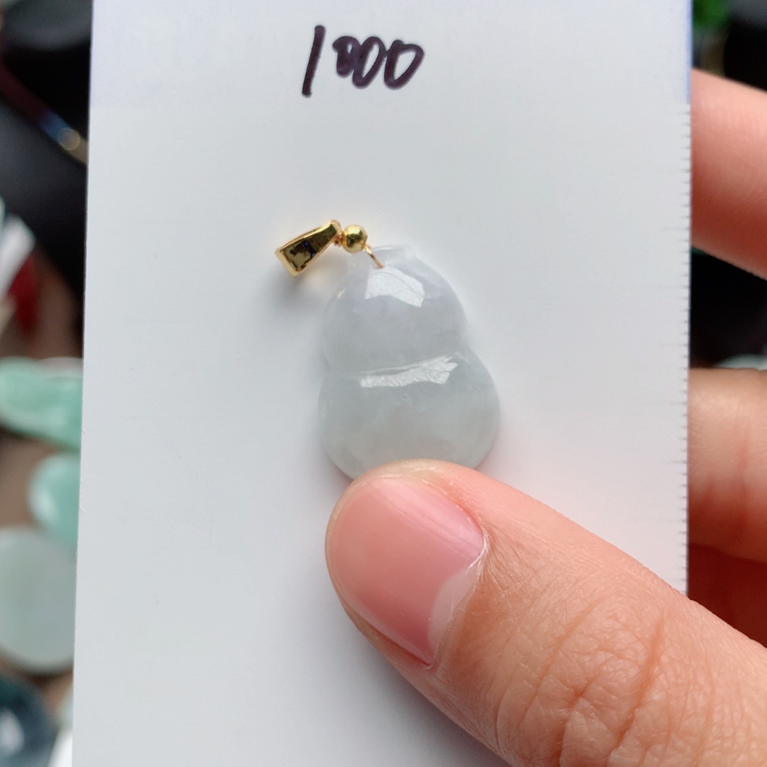 翡翠颈饰合金吊坠