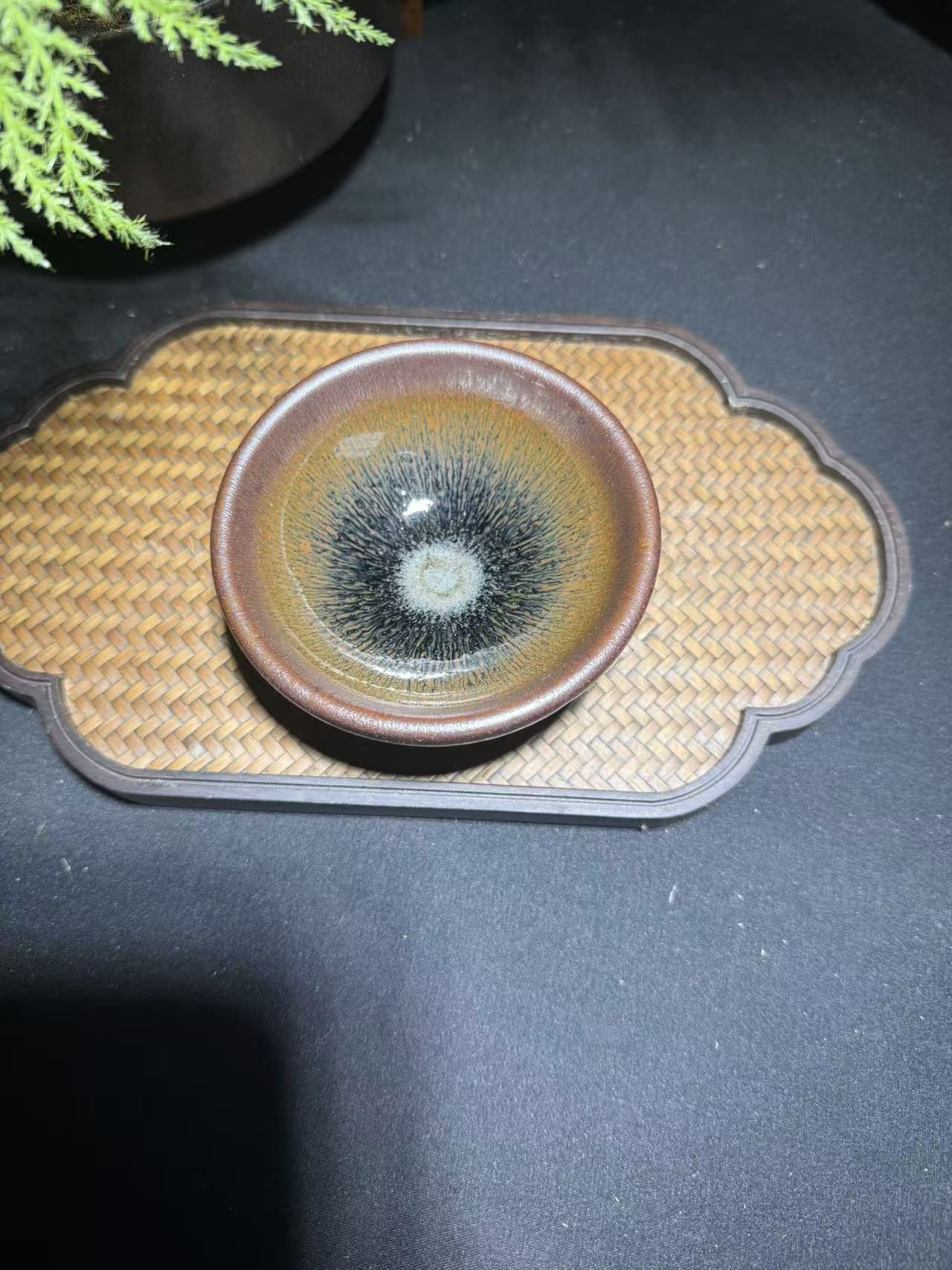 精美建盏一只