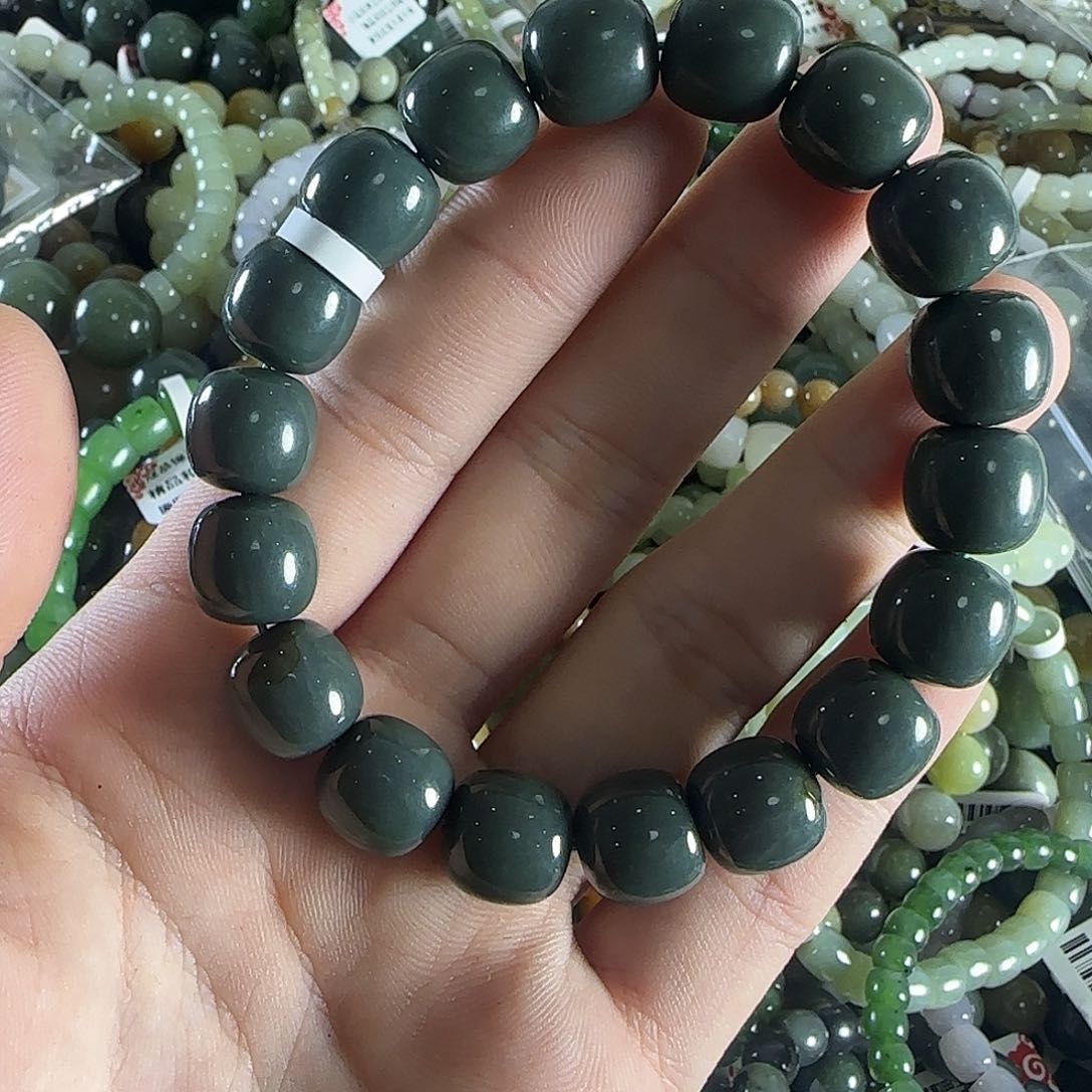 和田玉手链未镶嵌230