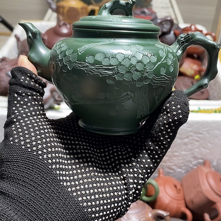 紫砂茶壶微瑕微笑