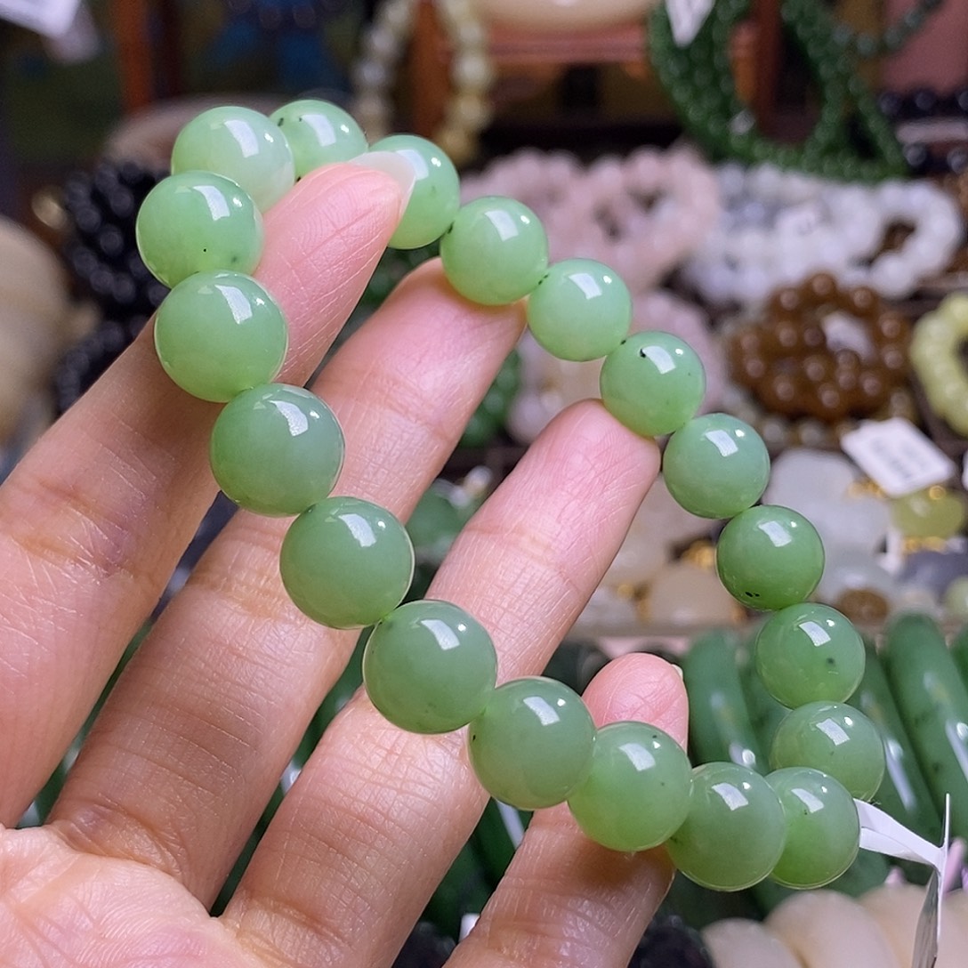 和田玉未镶嵌颈饰苹果绿猕猴桃碧玉手串10m