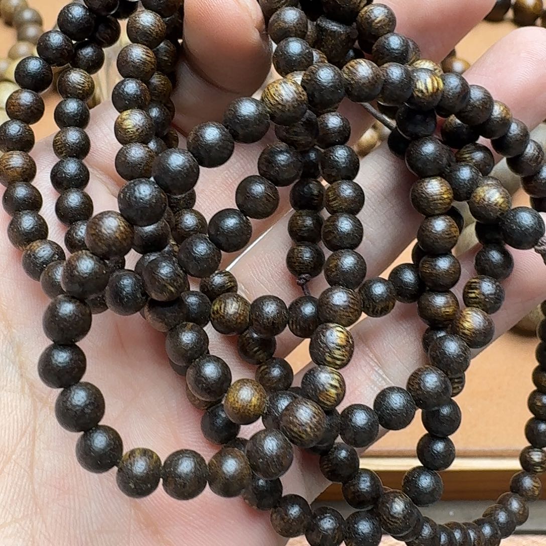 沉香碎屑沉香达拉干黑油102