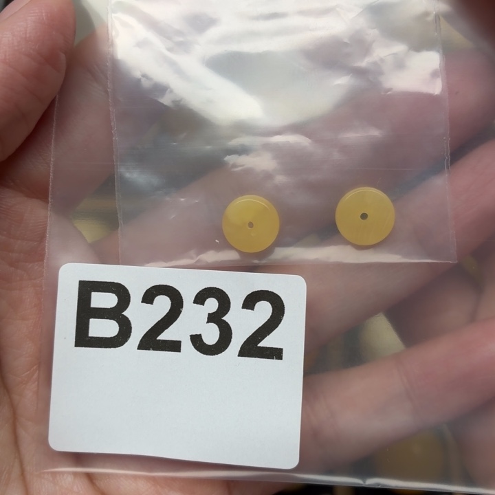 不***.蜜蜡未镶嵌裸石蜜蜡